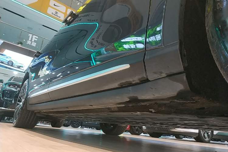 Used Leapmotor C11 2026 All-Electric 640 LiDAR Prestige Edition Right Side Sill