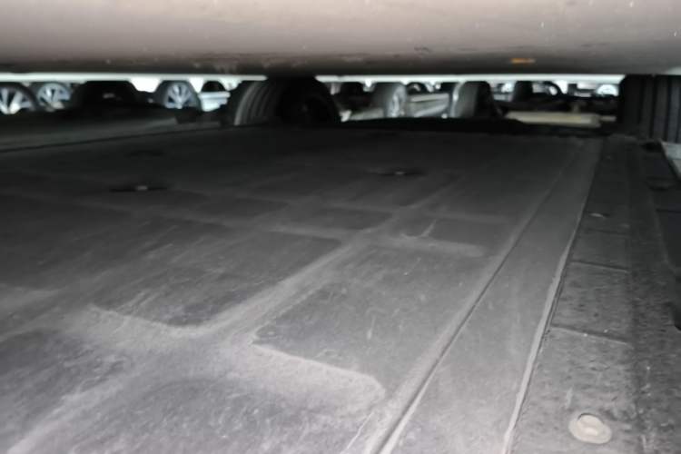 Used Leapmotor C11 2026 All-Electric 640 LiDAR Prestige Edition Right Side Sill