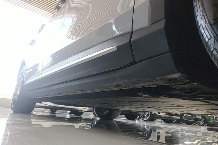 Used Leapmotor C11 2026 All-Electric 640 LiDAR Prestige Edition Right Side Sill