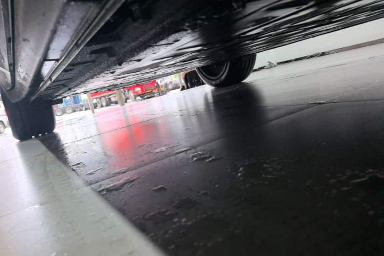 Used Leapmotor C11 2026 All-Electric 640 LiDAR Prestige Edition Right Side Sill