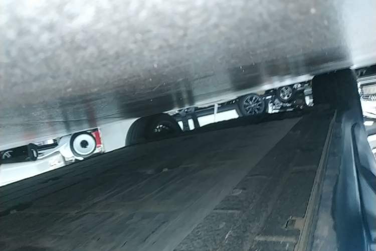 Used Leapmotor C11 2026 All-Electric 640 LiDAR Prestige Edition Right Side Sill
