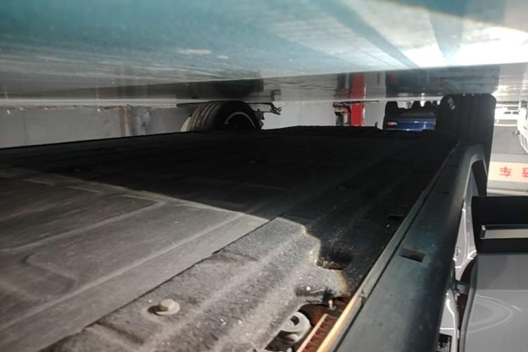 Used Leapmotor C11 2026 All-Electric 640 LiDAR Prestige Edition Right Side Sill
