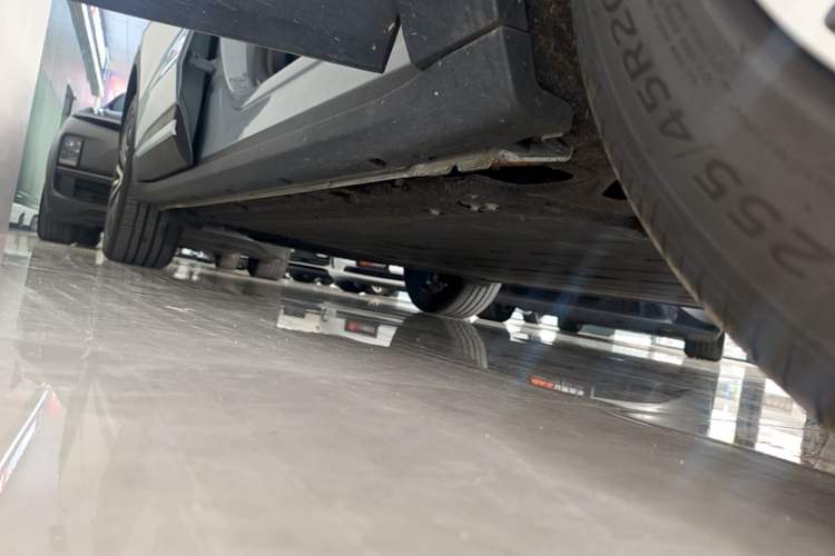 Used Leapmotor C11 2026 All-Electric 640 LiDAR Prestige Edition Right Side Sill