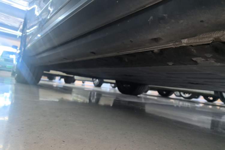 Used Leapmotor C11 2026 All-Electric 640 LiDAR Prestige Edition Right Side Sill