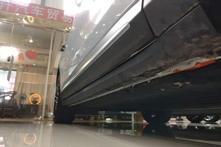 Used Leapmotor C11 2026 All-Electric 640 LiDAR Prestige Edition Right Side Sill