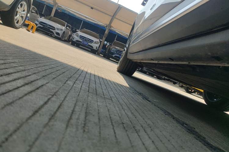 Used Leapmotor C11 2026 All-Electric 640 LiDAR Prestige Edition Right Side Sill