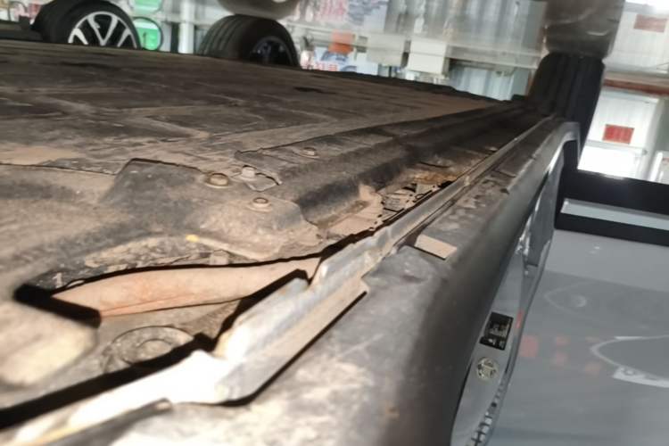 Used Leapmotor C11 2026 All-Electric 640 LiDAR Prestige Edition Right Side Sill