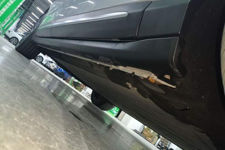Used Leapmotor C11 2026 All-Electric 640 LiDAR Prestige Edition Right Side Sill