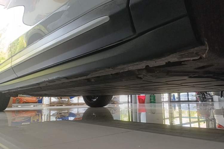 Used Leapmotor C11 2026 All-Electric 640 LiDAR Prestige Edition Right Side Sill