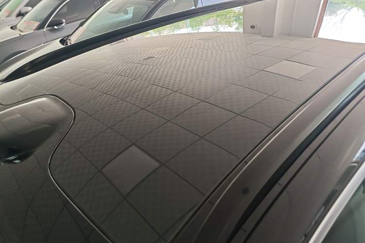 Used Leapmotor C11 2026 All-Electric 640 LiDAR Prestige Edition Roof