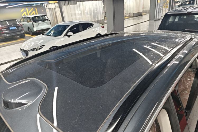 Used Leapmotor C11 2026 All-Electric 640 LiDAR Prestige Edition Roof