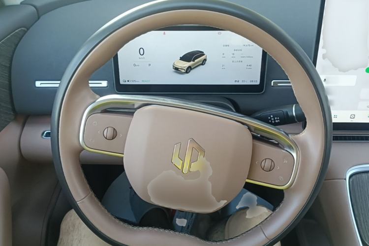 Used Leapmotor C11 2026 All-Electric 640 LiDAR Prestige Edition Steering Wheel