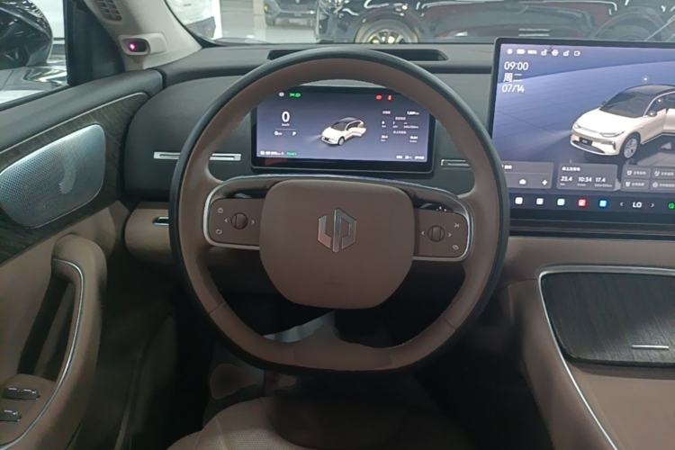Used Leapmotor C11 2026 All-Electric 640 LiDAR Prestige Edition Steering Wheel