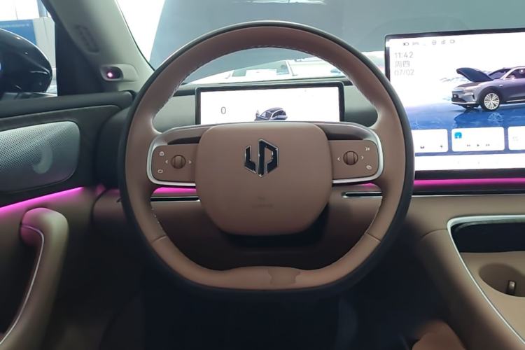 Used Leapmotor C11 2026 All-Electric 640 LiDAR Prestige Edition Steering Wheel