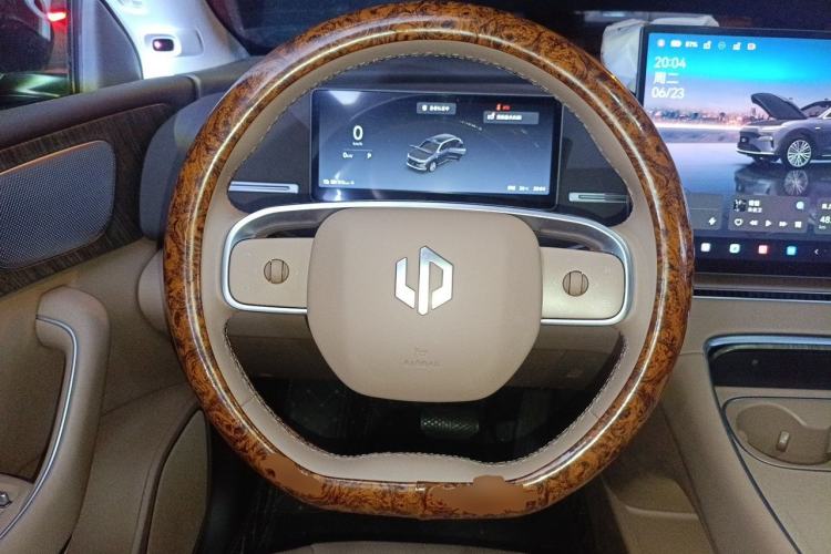 Used Leapmotor C11 2026 All-Electric 640 LiDAR Edition Steering Wheel