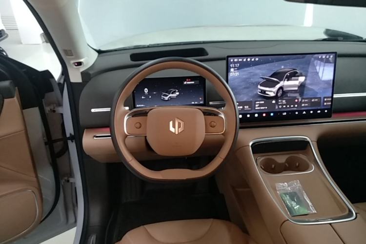 Used Leapmotor C11 2026 All-Electric 640 LiDAR Prestige Edition Steering Wheel