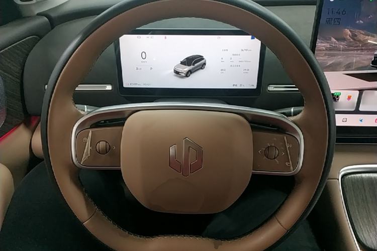 Used Leapmotor C11 2026 All-Electric 640 LiDAR Prestige Edition Steering Wheel