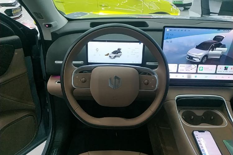 Used Leapmotor C11 2026 All-Electric 640 LiDAR Prestige Edition Steering Wheel