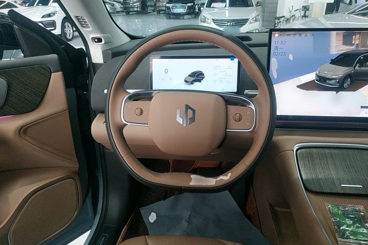 Used Leapmotor C11 2026 Range-Extended 300 LiDAR Prestige Edition Steering Wheel