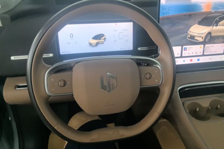 Used Leapmotor C11 2026 All-Electric 640 LiDAR Prestige Edition Steering Wheel