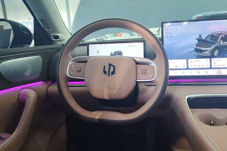 Used Leapmotor C11 2026 All-Electric 640 LiDAR Prestige Edition Steering Wheel