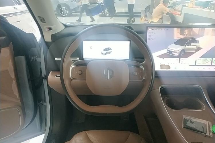 Used Leapmotor C11 2026 All-Electric 640 LiDAR Prestige Edition Steering Wheel