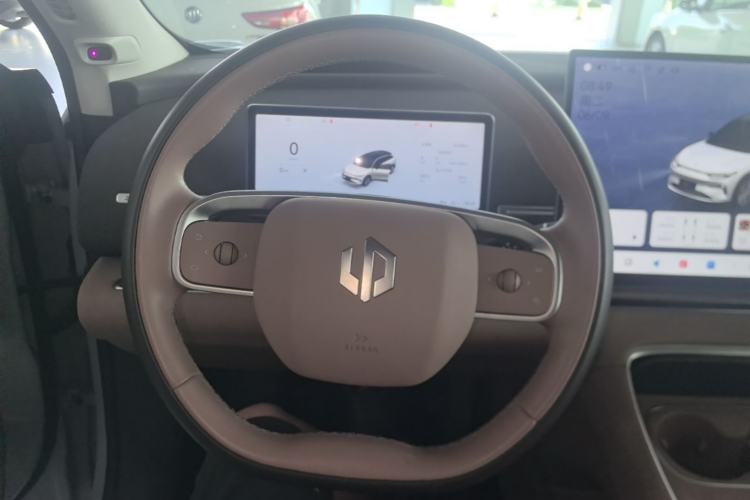 Used Leapmotor C11 2026 All-Electric 640 LiDAR Prestige Edition Steering Wheel