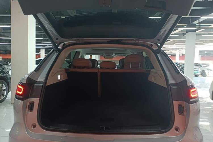 Used Leapmotor C11 2026 All-Electric 640 LiDAR Prestige Edition Trunk