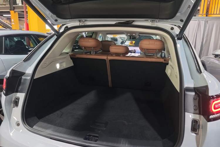 Used Leapmotor C11 2026 All-Electric 640 LiDAR Prestige Edition Trunk