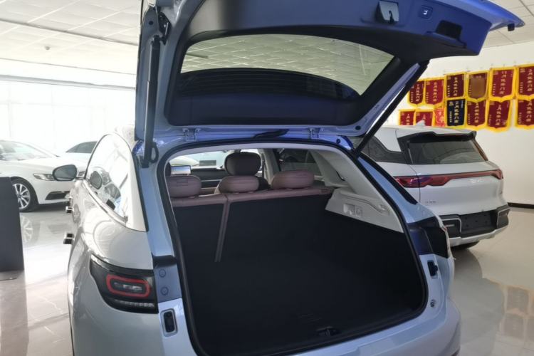 Used Leapmotor C11 2026 All-Electric 640 LiDAR Prestige Edition Trunk