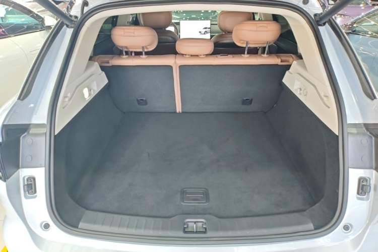 Used Leapmotor C11 2026 All-Electric 640 LiDAR Prestige Edition Trunk