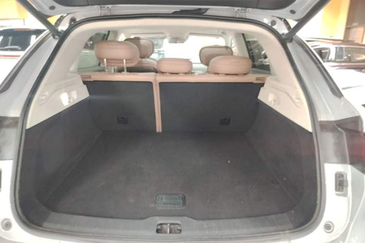 Used Leapmotor C11 2026 All-Electric 640 LiDAR Prestige Edition Trunk