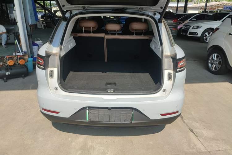 Used Leapmotor C11 2026 All-Electric 640 LiDAR Prestige Edition Trunk