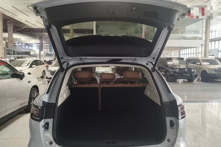 Used Leapmotor C11 2026 All-Electric 640 LiDAR Prestige Edition Trunk
