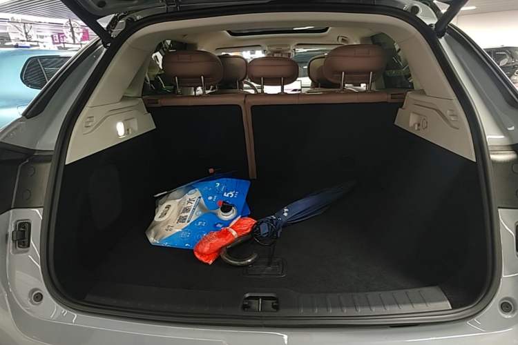 Used Leapmotor C11 2026 All-Electric 640 LiDAR Prestige Edition Trunk