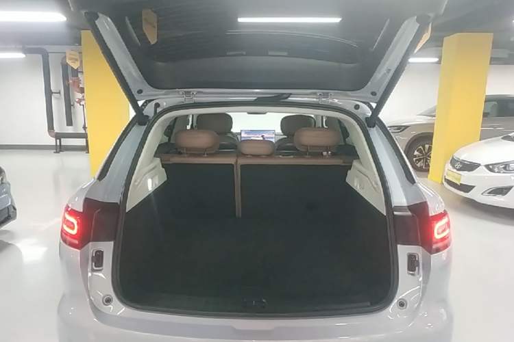 Used Leapmotor C11 2026 All-Electric 640 LiDAR Prestige Edition Trunk