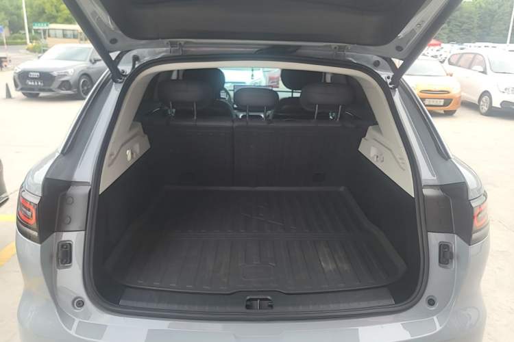 Used Leapmotor C11 2026 All-Electric 640 LiDAR Edition Trunk