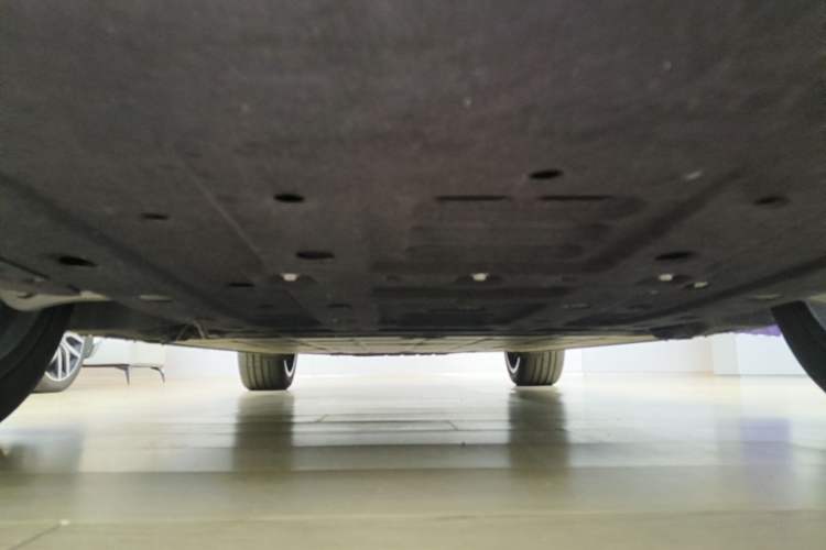 Used Leapmotor C11 2026 All-Electric 640 LiDAR Prestige Edition Chassis Front