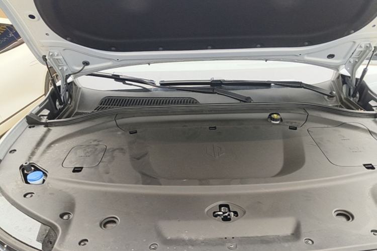 Used Leapmotor C11 2026 All-Electric 640 LiDAR Prestige Edition Engine Bay