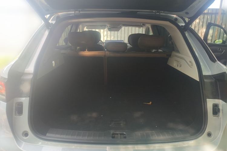 Used Leapmotor C11 2026 All-Electric 640 LiDAR Prestige Edition Trunk