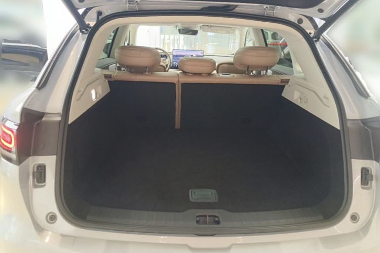 Used Leapmotor C11 2026 All-Electric 640 LiDAR Prestige Edition Trunk