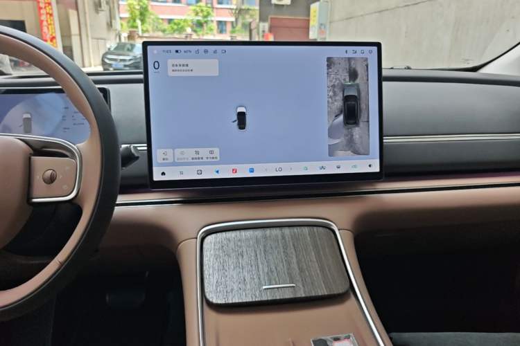Used Leapmotor C11 2026 All-Electric 640 LiDAR Prestige Edition Audio And AC Panel