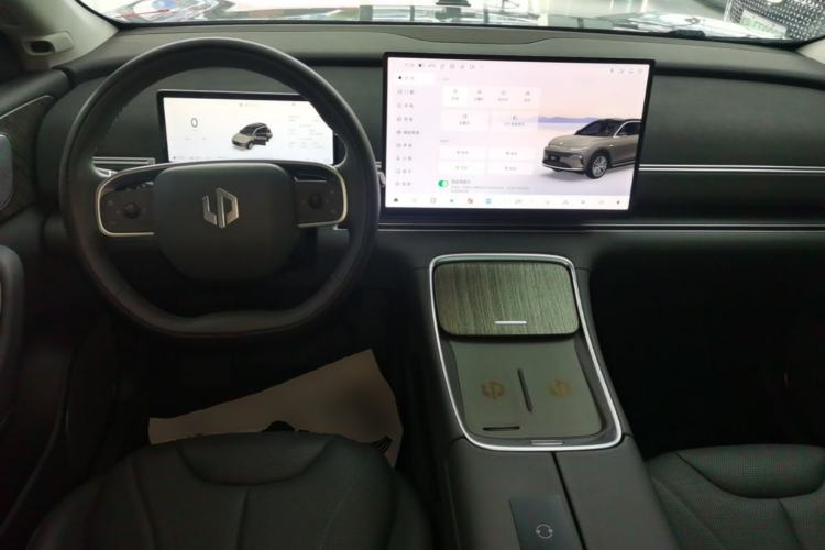 Used Leapmotor C11 2026 Range-Extended 300 LiDAR Edition Center Console