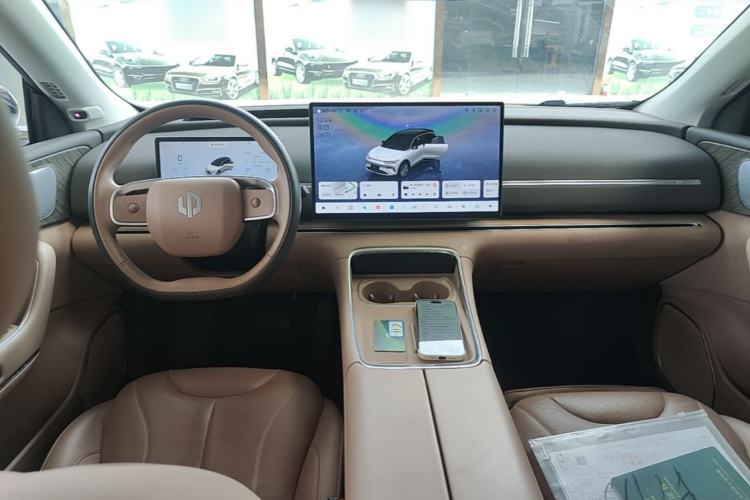 Used Leapmotor C11 2026 All-Electric 640 LiDAR Prestige Edition Center Console