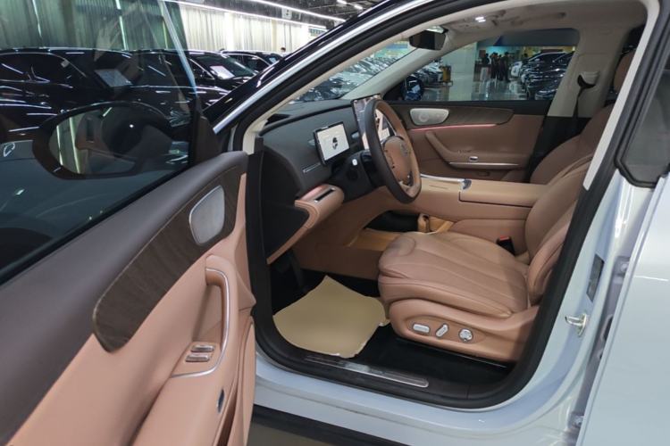 Used Leapmotor C11 2026 All-Electric 640 LiDAR Prestige Edition Driver Seat
