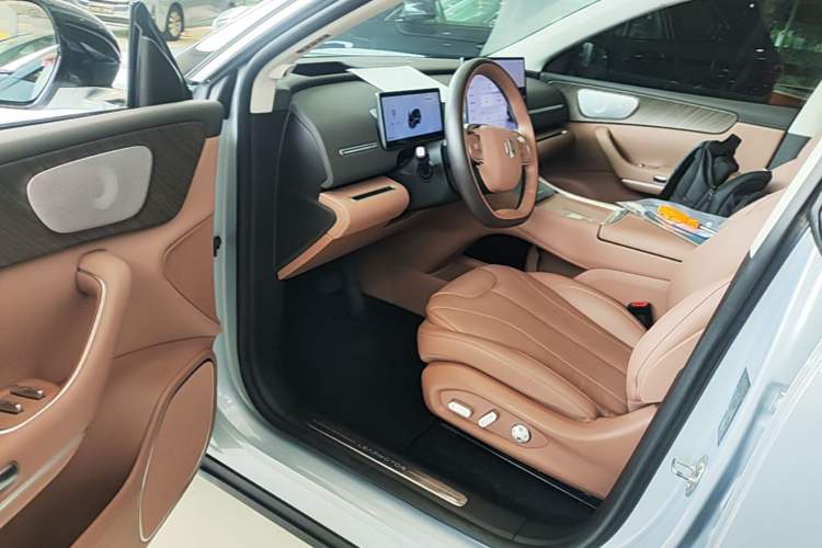 Used Leapmotor C11 2026 All-Electric 640 LiDAR Prestige Edition Driver Seat