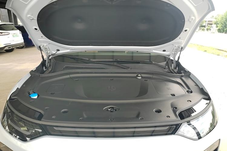Used Leapmotor C11 2026 All-Electric 640 LiDAR Prestige Edition Engine Bay