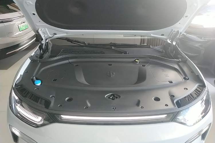 Used Leapmotor C11 2026 All-Electric 640 LiDAR Prestige Edition Engine Bay