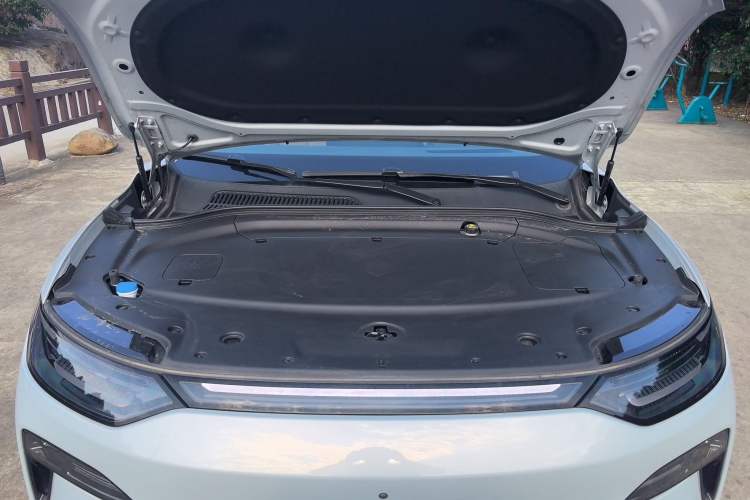 Used Leapmotor C11 2026 All-Electric 640 LiDAR Prestige Edition Engine Bay
