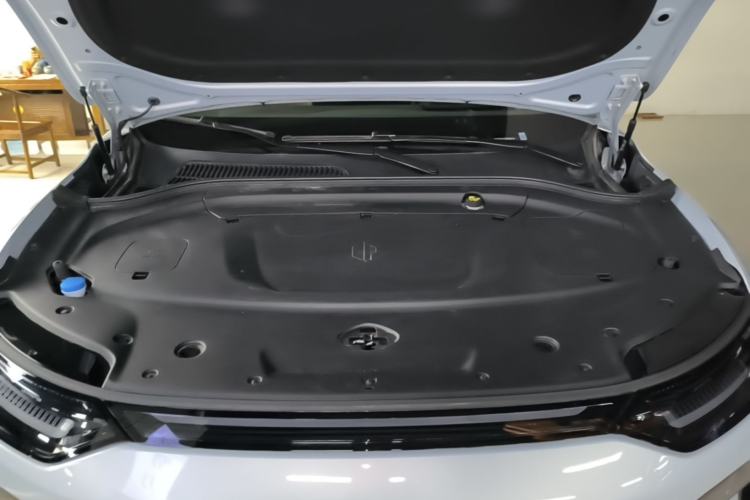 Used Leapmotor C11 2026 All-Electric 640 LiDAR Prestige Edition Engine Bay